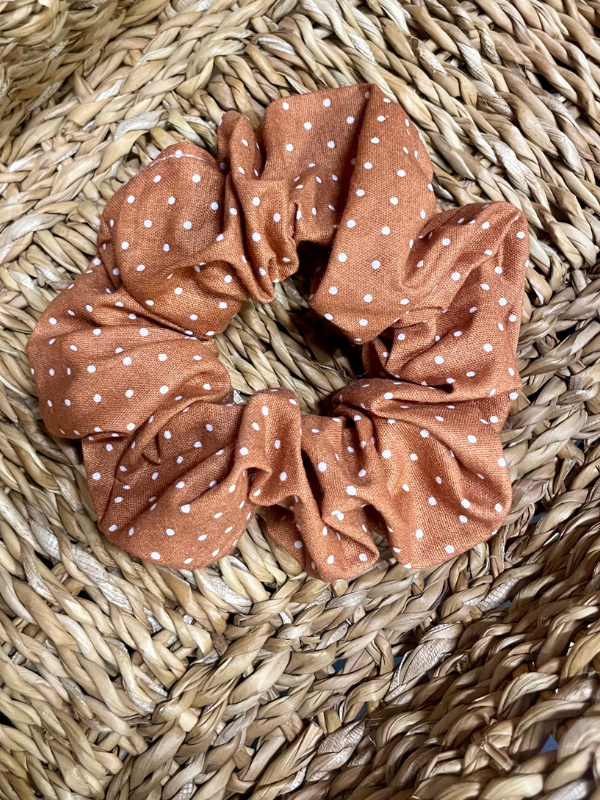 Chouchou marron à pois blanc, élastique pour cheveux